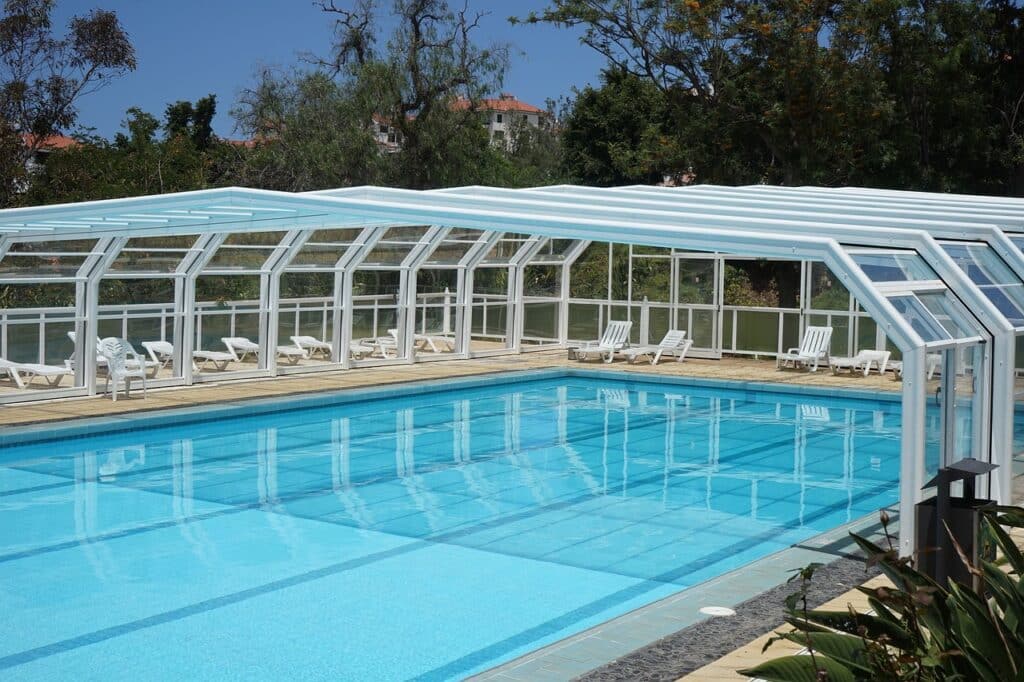 abri de piscine